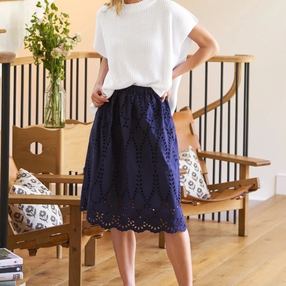Frank & Eileen Dresses & Skirts - Frank & Eileen Grace Eyelet Midi Skirt In Navy Blue‎ Women's Size L